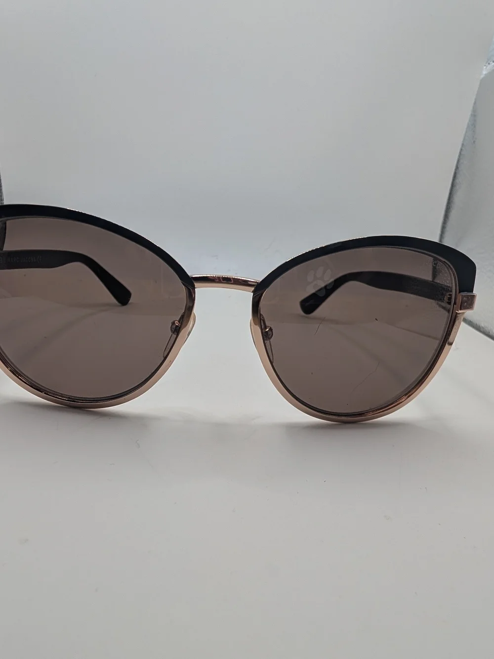 Marc by Marc Jacobs Black Rose Gold Round Oversized Sunglasses Like New